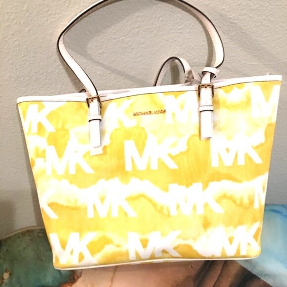 Michael Kors Jetset Buttercup Shoulder Bag - Showstopper Light Yellow - Picture 4 of 7